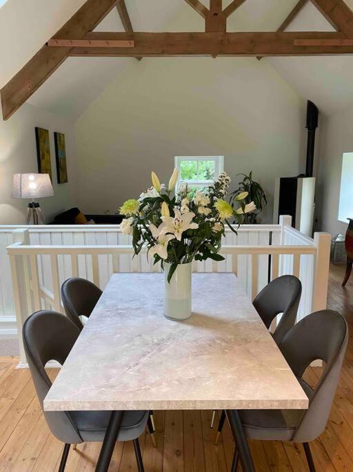 Luxury Peak District 2 Bedroom Boutique Cottage Two Dales Eksteriør billede